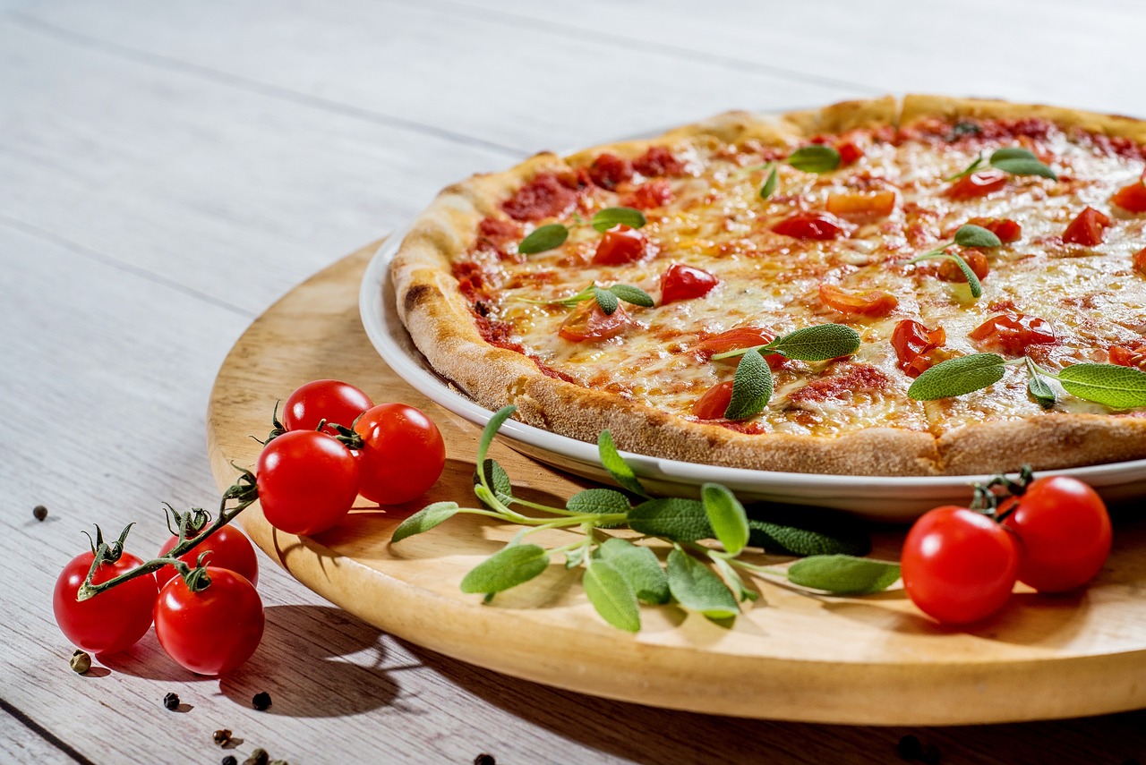 Modern pizza catering service